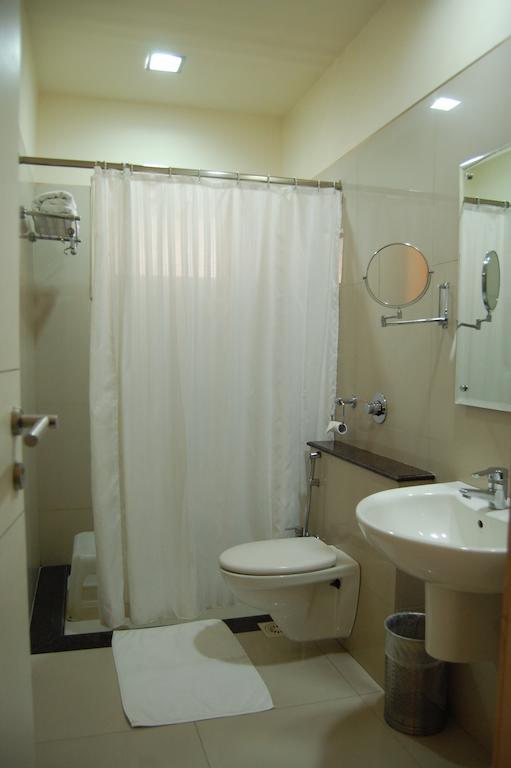 Shreemaya Hotel Indore Exterior photo