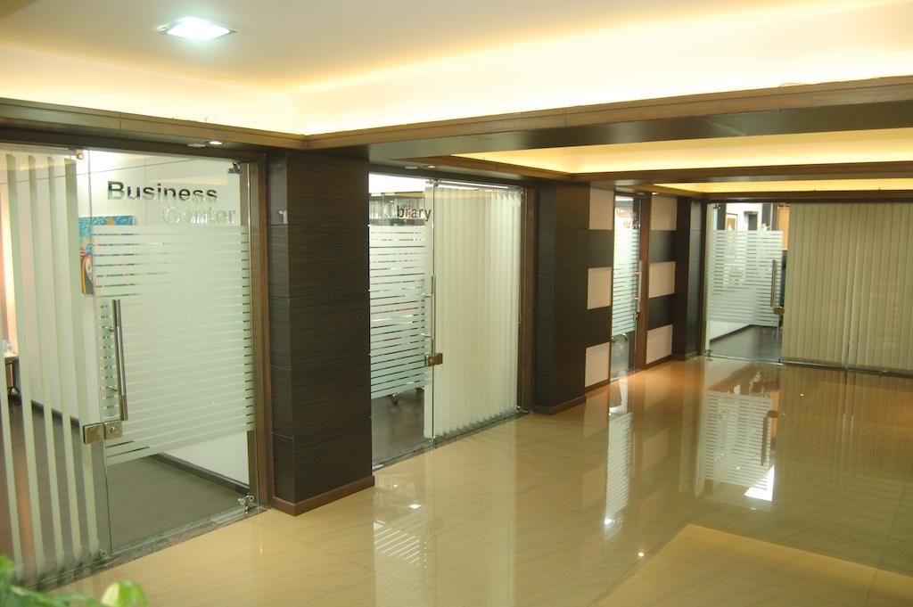 Shreemaya Hotel Indore Exterior photo